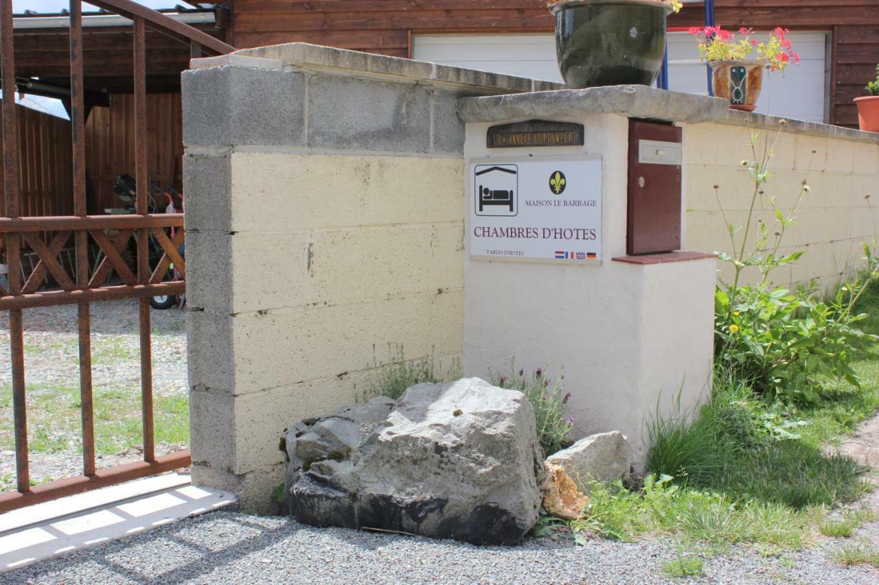 Maison Le Barrage Saint-Gervais-dʼAuvergne Exteriér fotografie